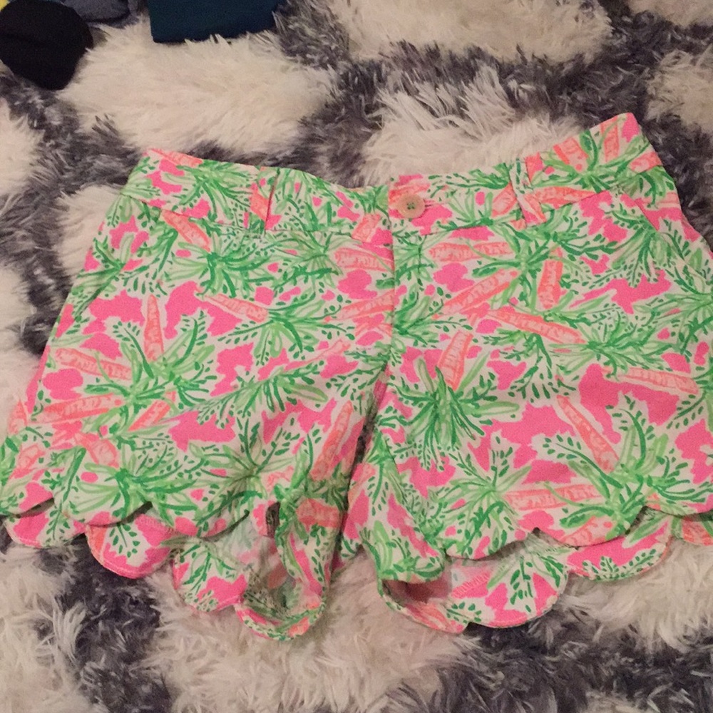 Lilly Pulitzer Nibbles Pattern Buttercup Short